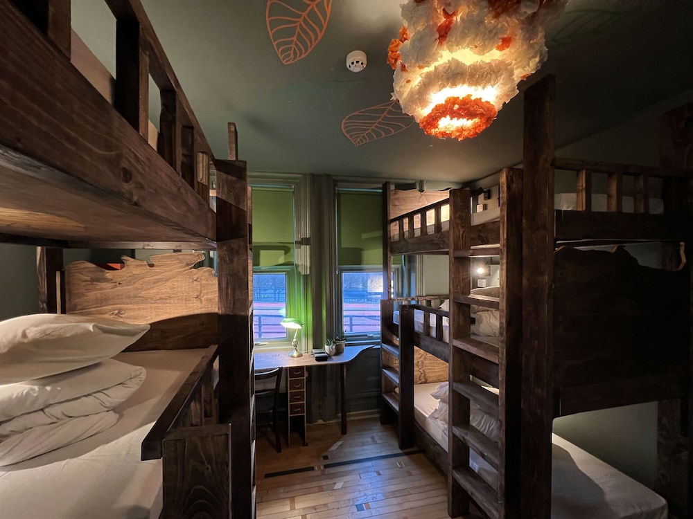 Art Hostel