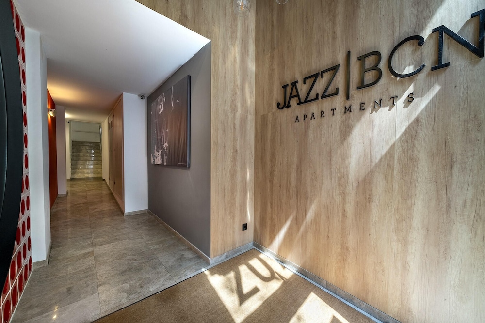 Habitat Apartments Hot Jazz