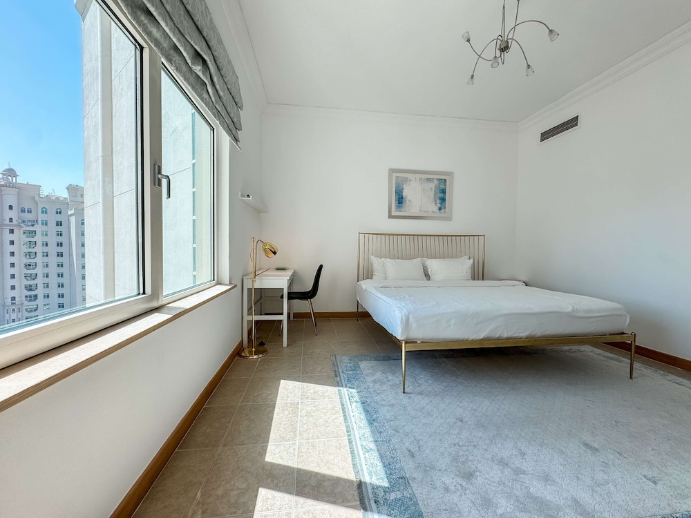Upgraded 2BR Apartment at the Beach - Shoreline 1