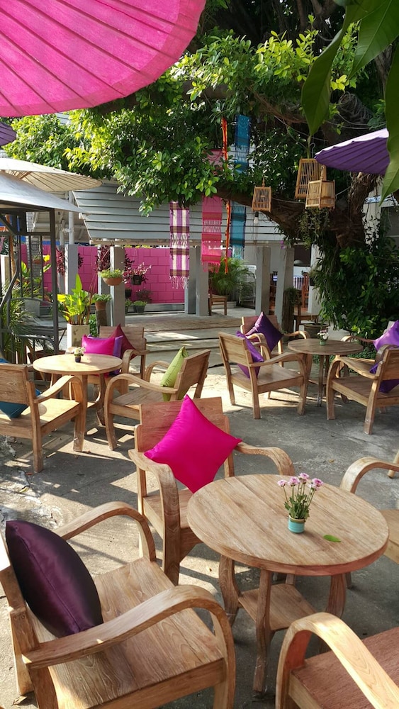 999 Triple Nine Guesthouse & Hostel Chiangmai