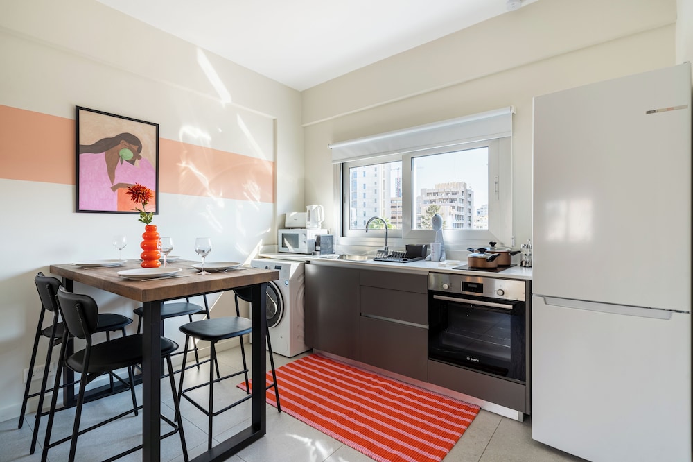Local Host Living - Signature Apartments in Nicosia
