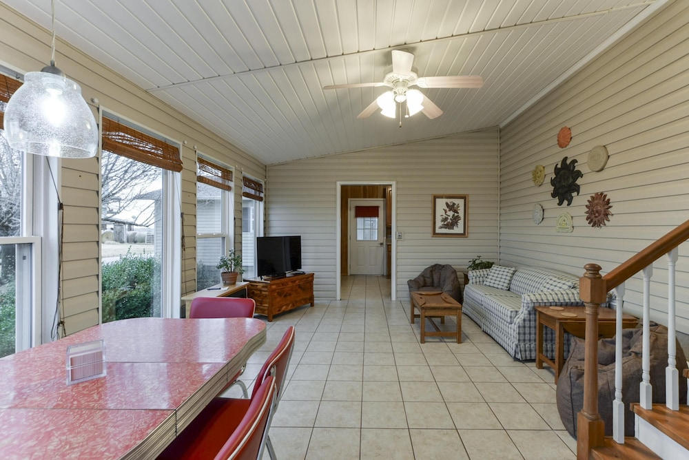 Omaha Vacations - Llama House - Property Image 65