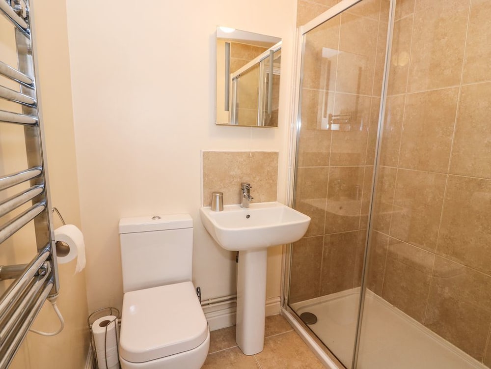 Swansea Vacations - Old Tredegar Arms - Property Image 2