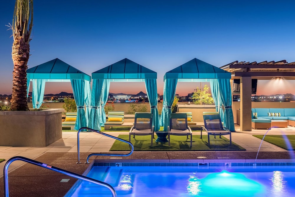 Rooftop Pool with Views-King Beds-Parking 1123 - Property Image 26