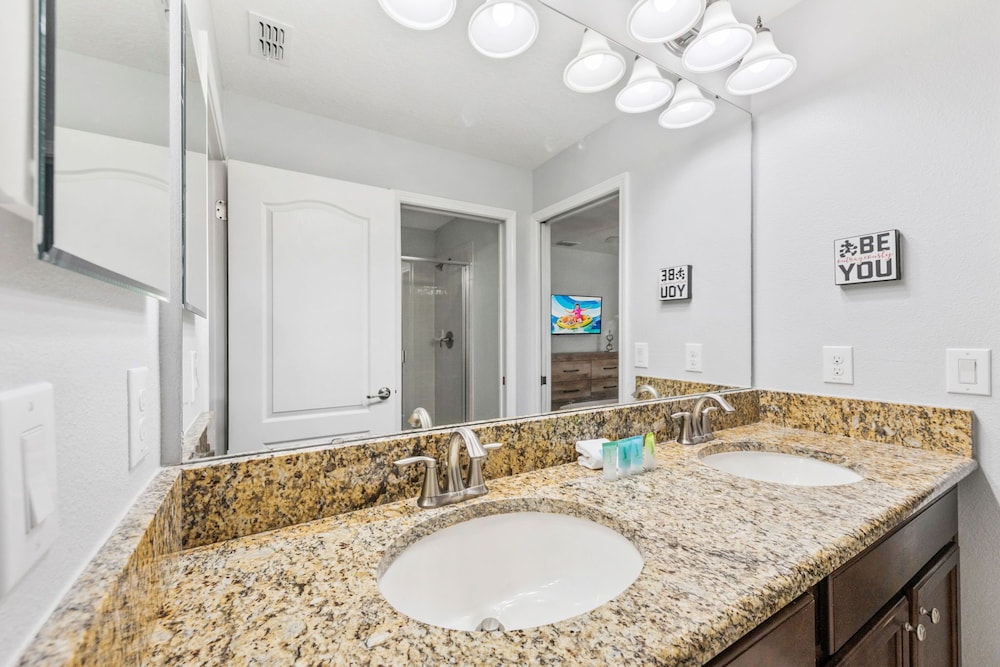 1417 Rolling Fairway Dr