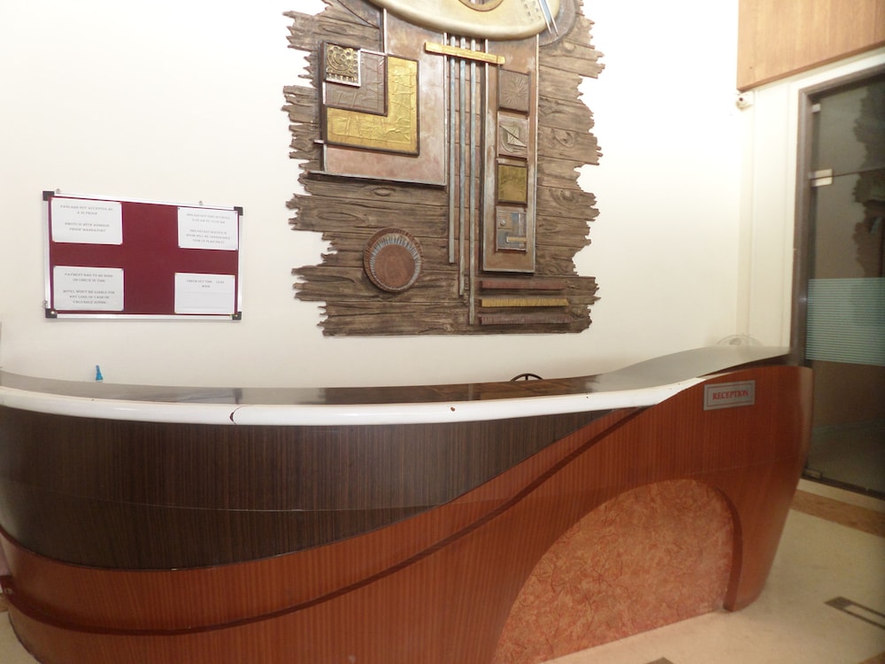 Hotel Neelam Executive