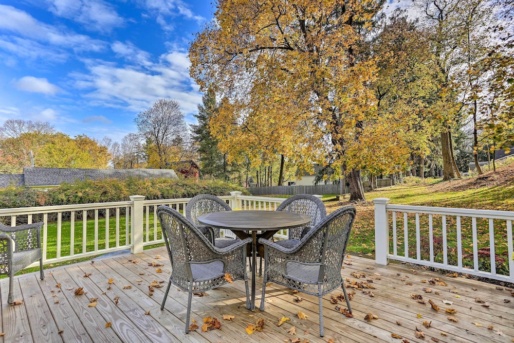 Historic Cornwall-on-hudson Cottage w/ Deck! - Property Image 1