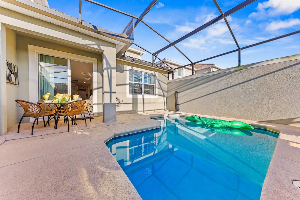 Gorgeous 5Bd w Pool Lazy River Storey Lake 4989