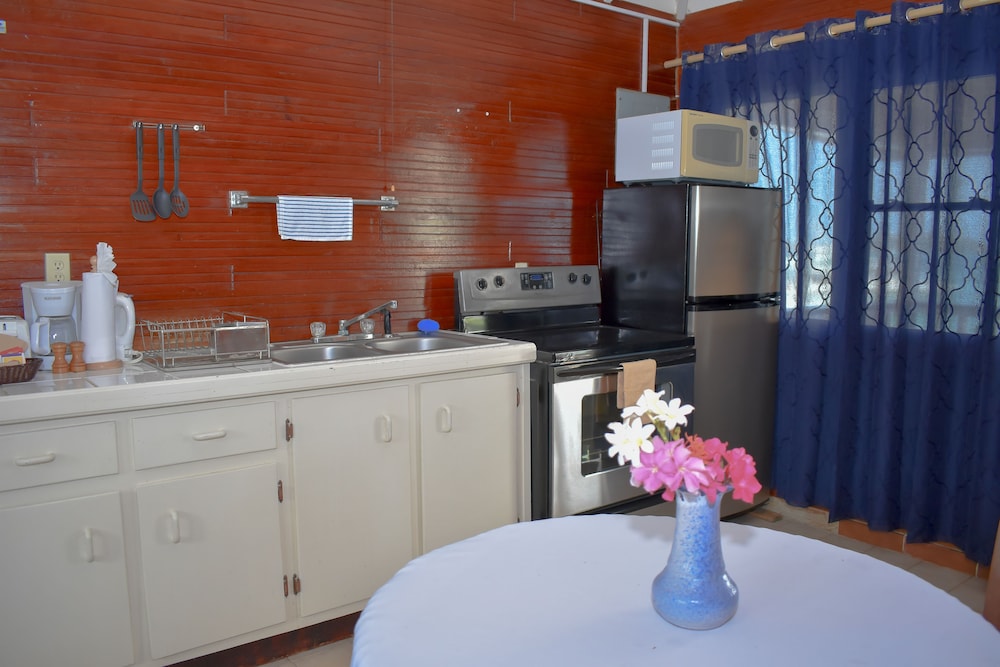 Catamaran Hotel Marina - Property Image 12