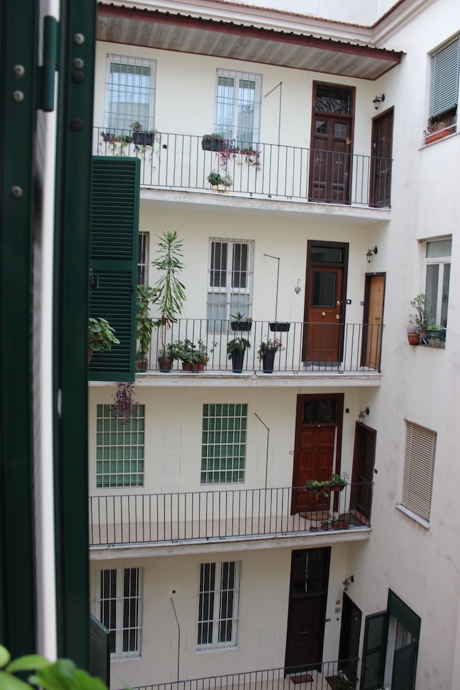 Galilei Guest House