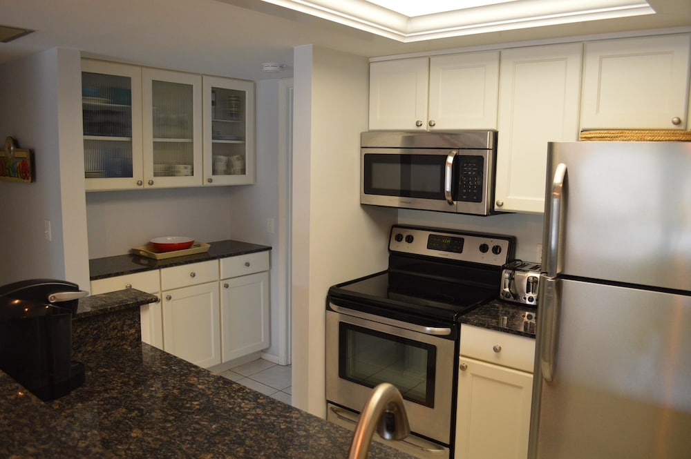 Cove II 822F 2 Bedroom Condo By Midnight Cove II