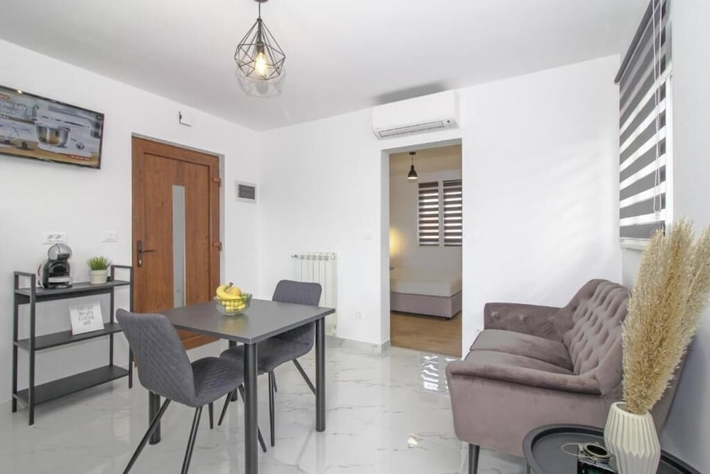 Apartments Doris