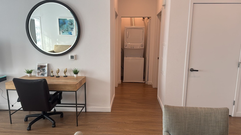 Premier Apts in Vibrant Downtown LA