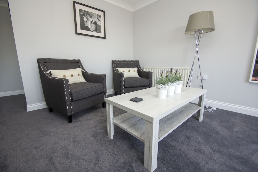 Marina Apartment Parking by Brighton Holiday Lets