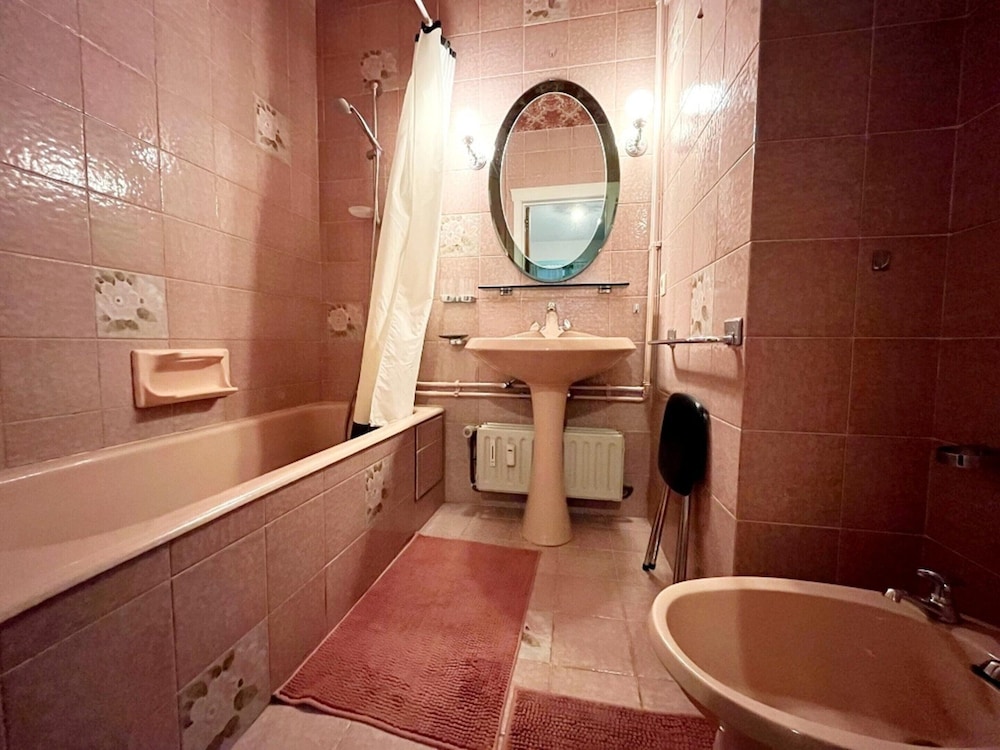 Apartment in Wenduine With Stunning Sea View