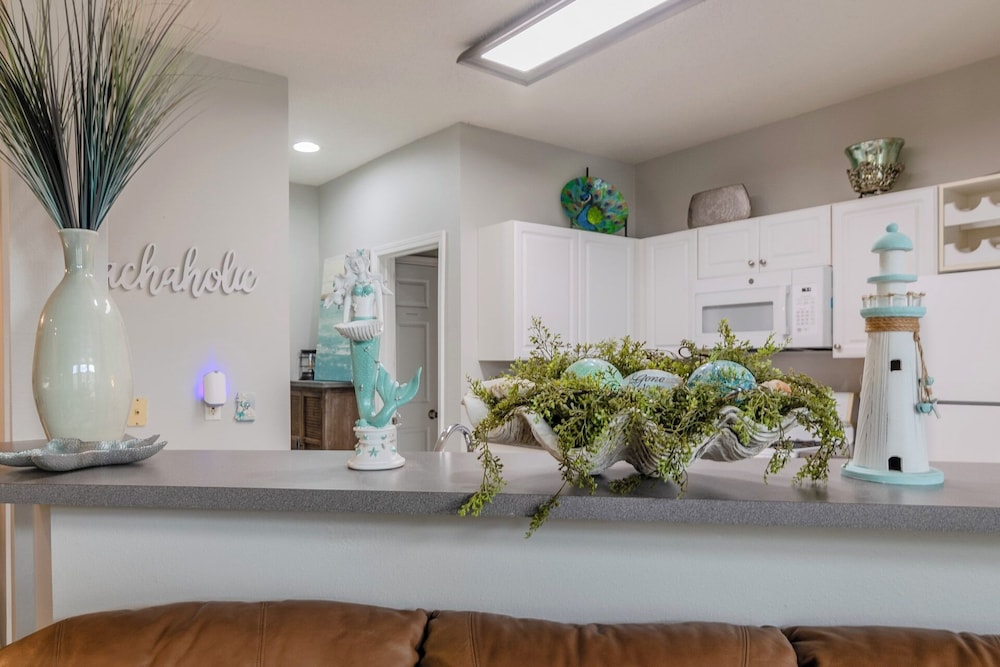 Legacy Villa 2604 - 2 Bedroom 2 Bath With Garage in Beachside Neighborhood