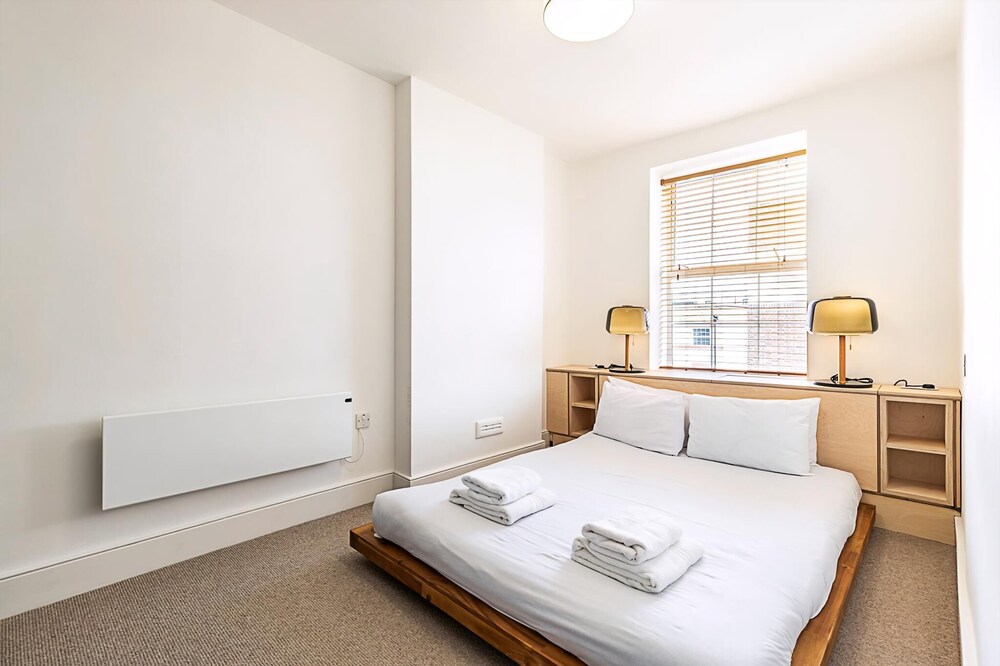 Stylish East London Flat Near Spitalfields Market