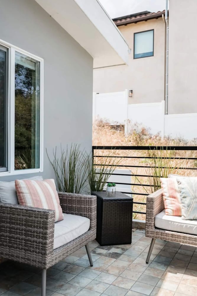 Hollywood Hills Heatpool BBQ Prime Location