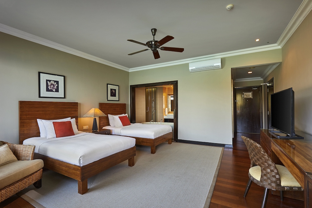 The Taaras Beach & Spa Resort 19