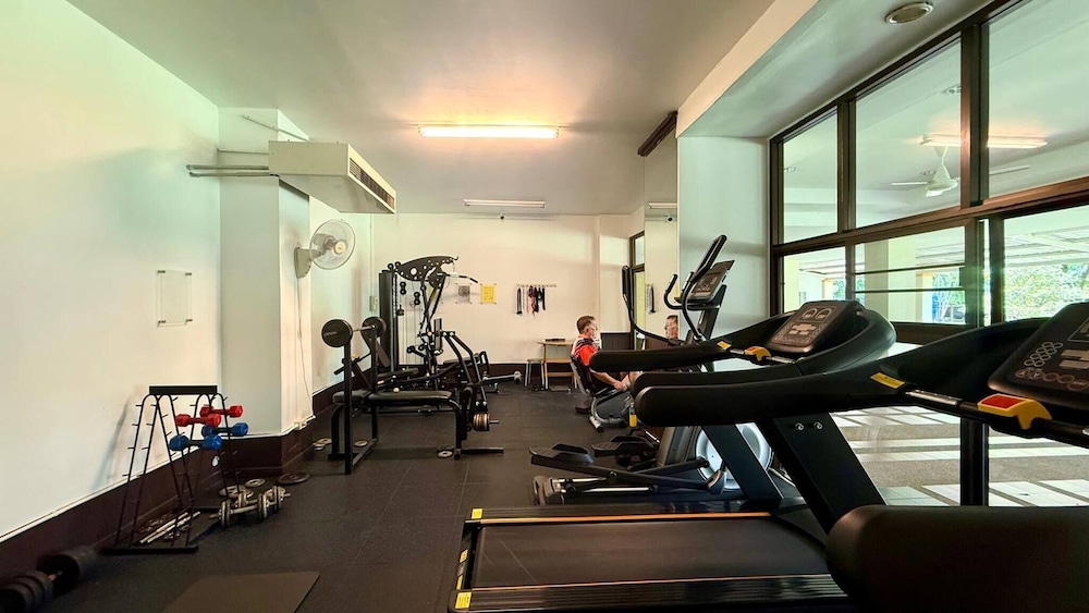 Palace - Spacious 1 Bedroom Condo With Shared Pool