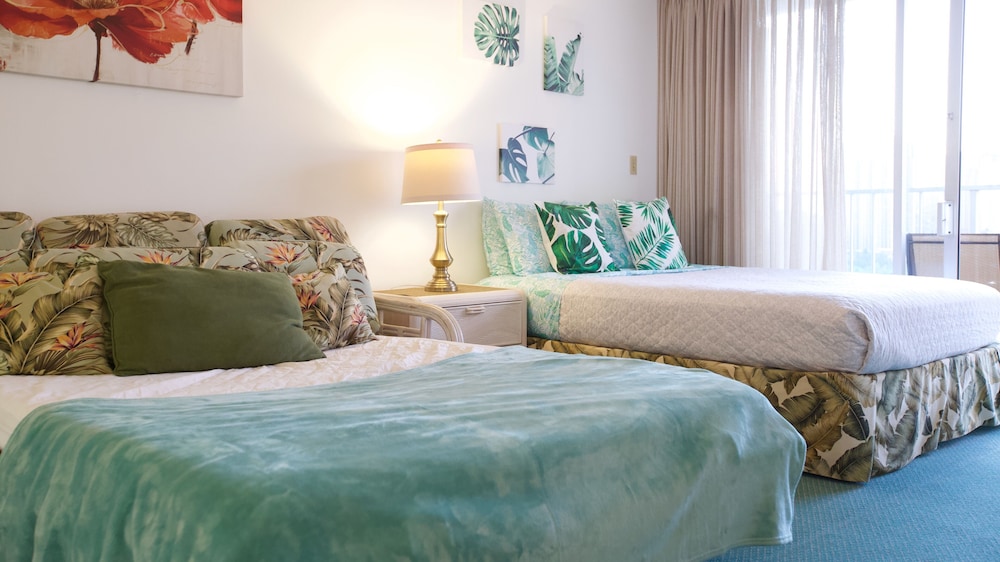 Tropical Studios at Marine Surf Waikiki