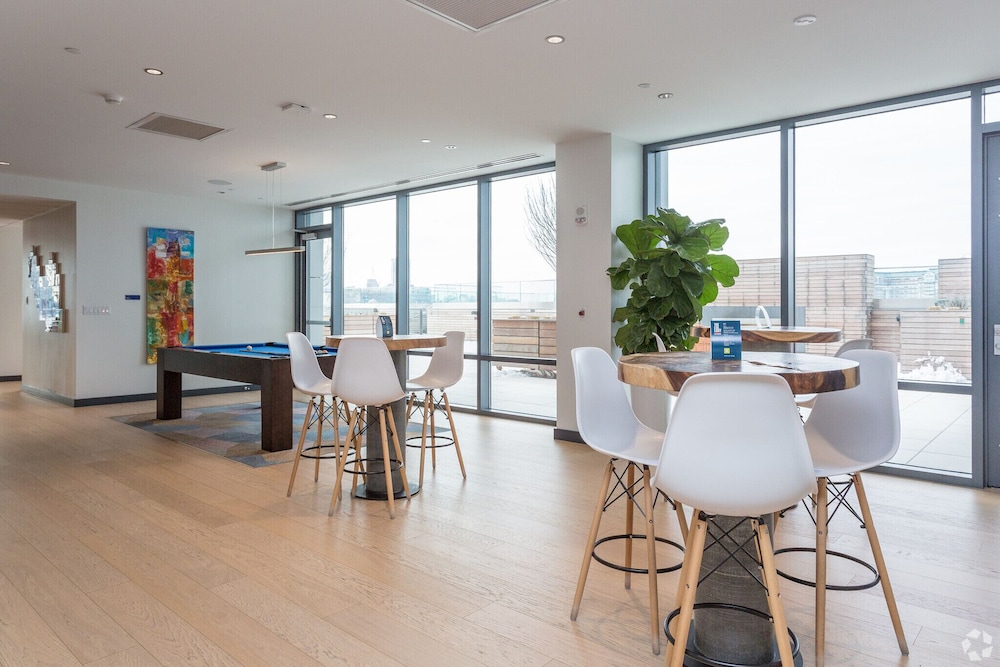 Luxury Apartments by Hyatus Downtown Boston