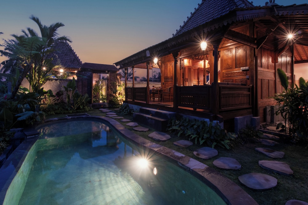 Embun Pagi Wooden Private Villas Ubud