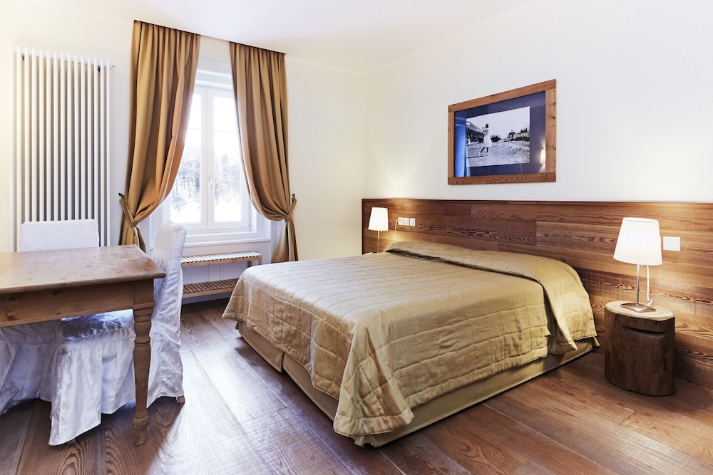 Maloja Club House