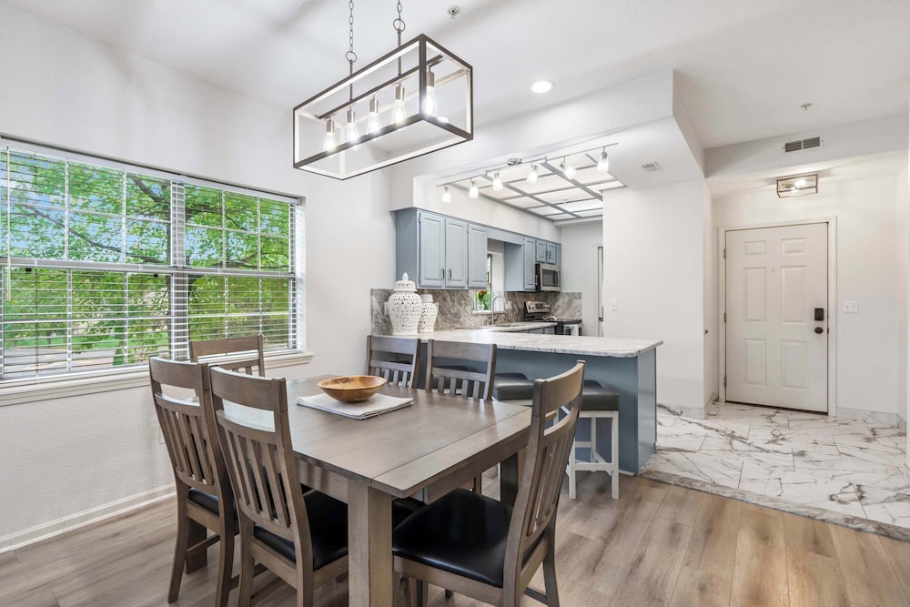 Fairway Follies Luxury Retreat