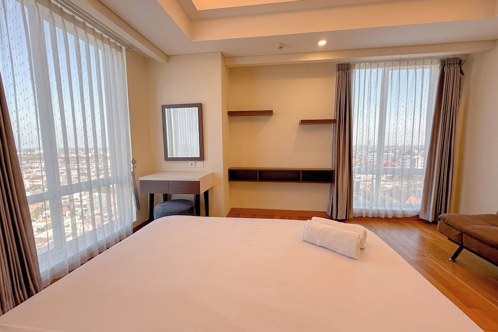 Spacious And Elegant 2Br At One East Penthouse & Residence Apartment