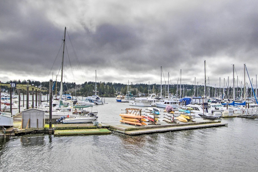Water Views & Marina Access: Port Ludlow Getaway