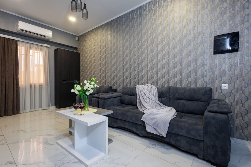 Aparthotel by Luxe Group TT88