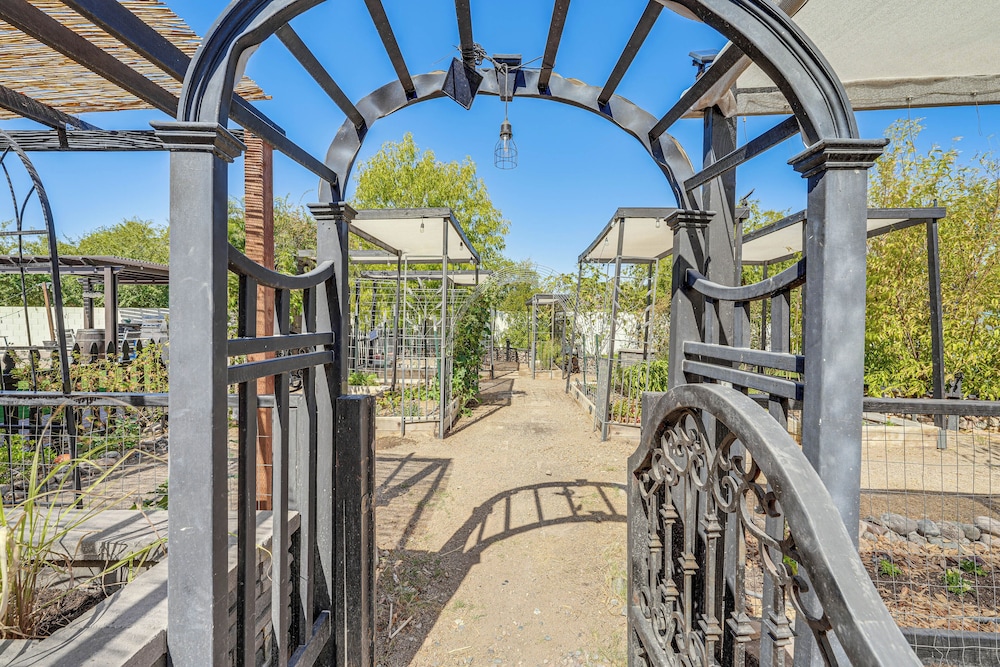 Family-friendly Retreat w/ Pool - Near Westgate!