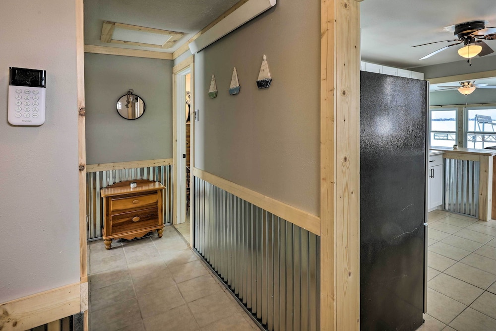 Lakefront Vacation Rental With Fire Pit  Dock! - Property Image 3
