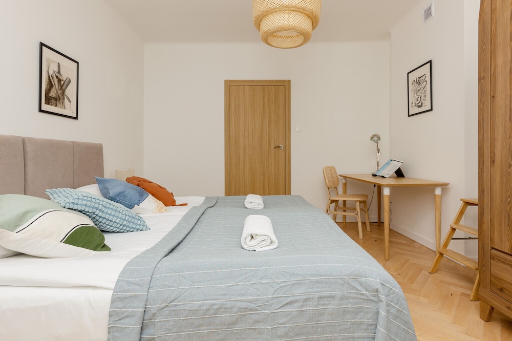 Gorskiego Warsaw City Center by Renters view 3