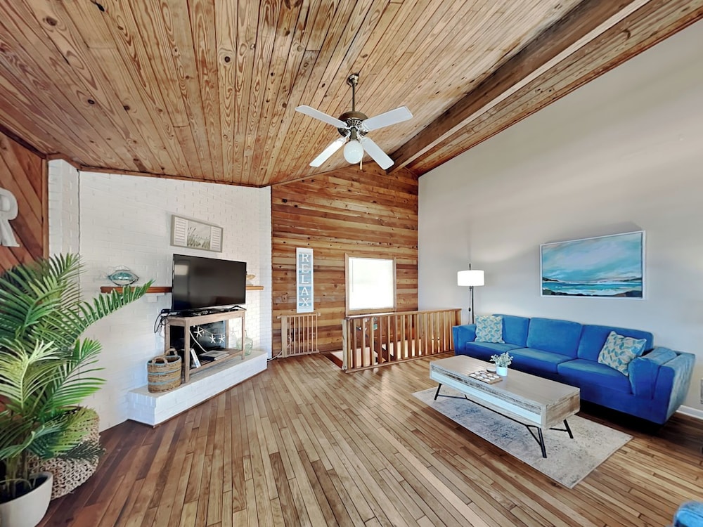 Dreamview by Distinctive Beach Rentals