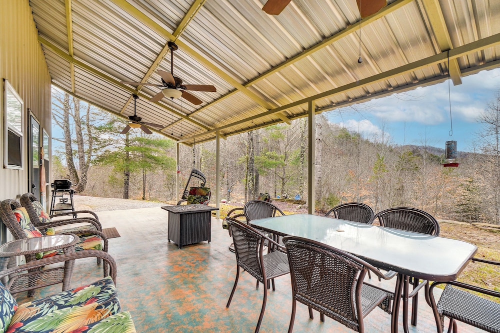 8 Mi to Tellico Plains: House & Cabin Near Trails!