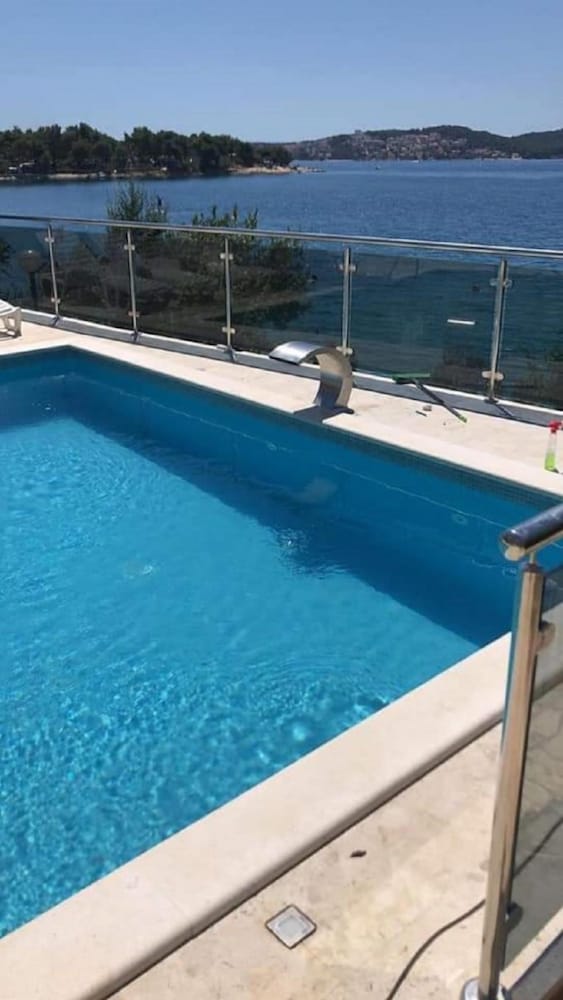 Marija - 10 m From Pebble Beach - A2