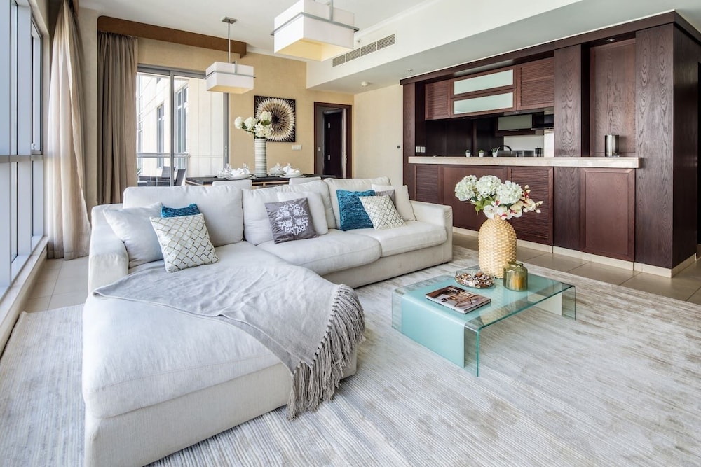 Lavish 2BR With Picturesque Burj Khalifa Views!