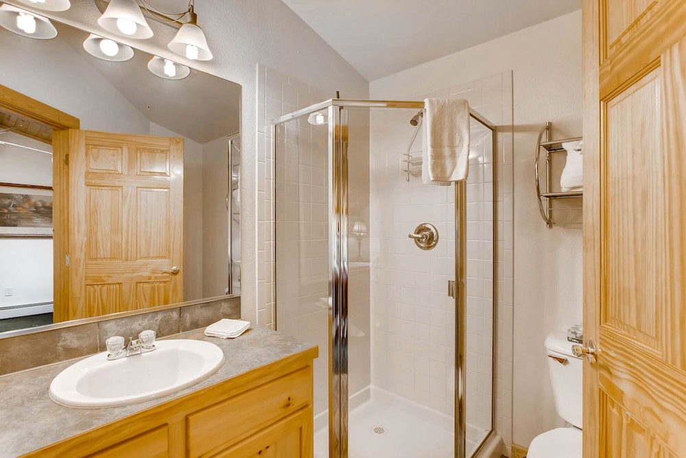 Estes Park Condos - Property Image 274