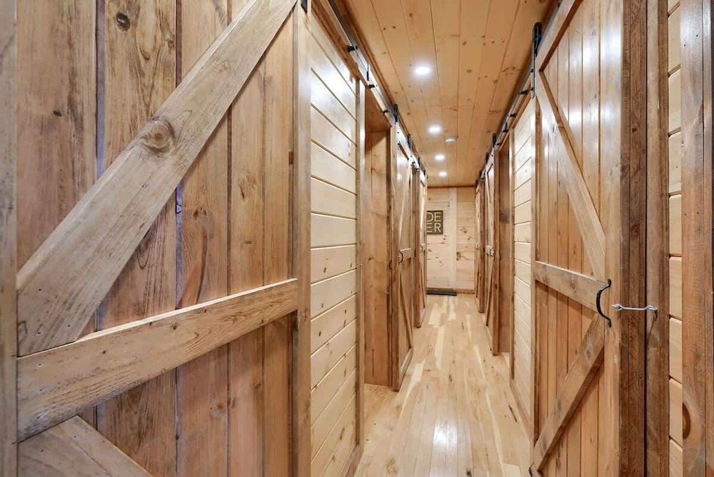 Seven Pines Cabin - Secluded in Hocking Hills