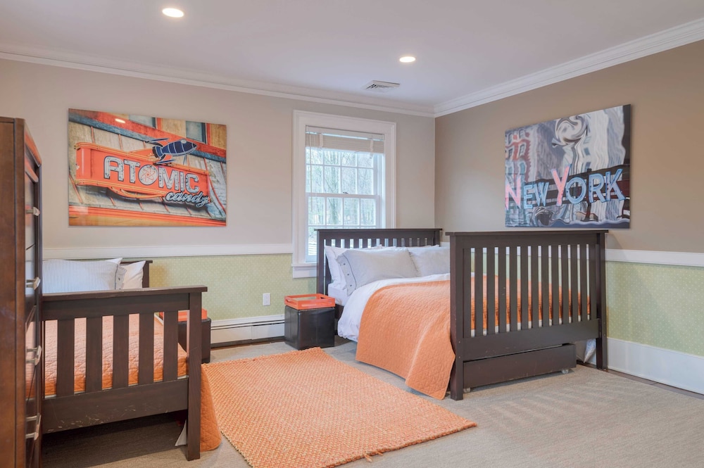Secluded Berkshires Estate + Private Pond/pool,theater, Gym Sunny Pond