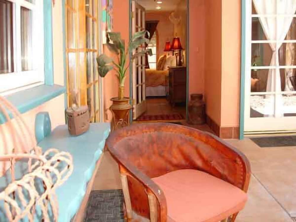 Palm Springs Vacations - Coyote Inn - Property Image 15