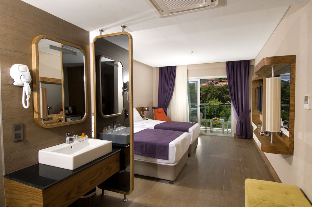 Casa De Maris Spa & Resort Hotel -  Adult Only +16