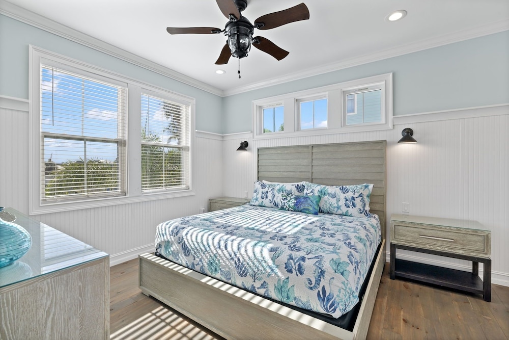 143 Catch And Relax: 5br Home W/ Pool & Spa! 5 Bedroom Home