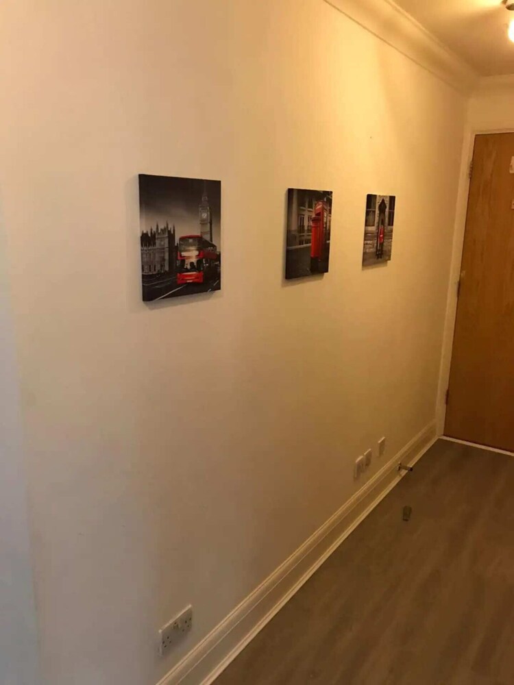 Spacious 1 Bedroom Flat Near Charterhouse Square