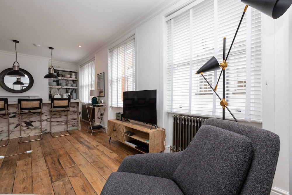 Stylish 2 Bedroom Apartment Near Oxford Street