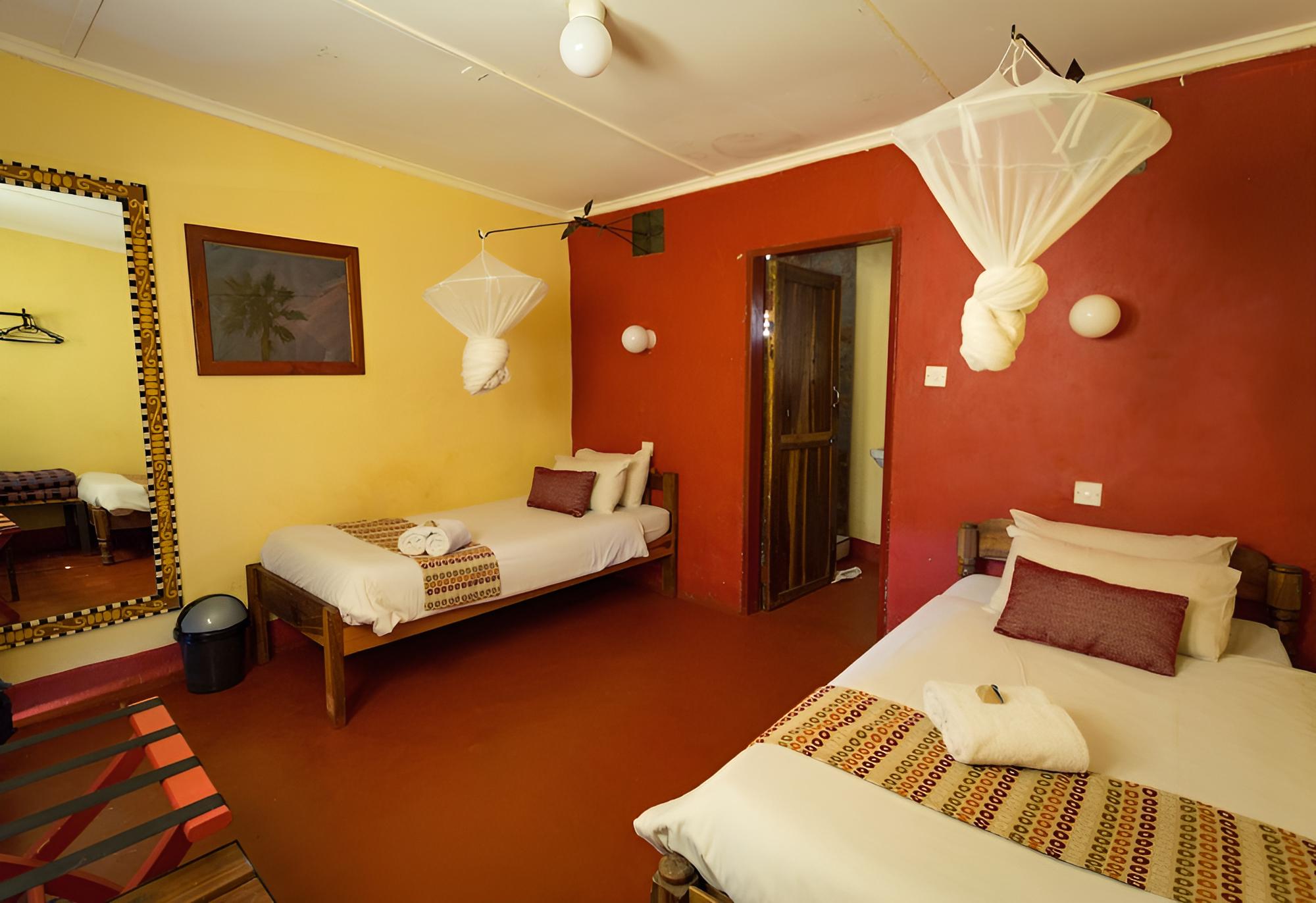 Jollyboys Camp - Hostel