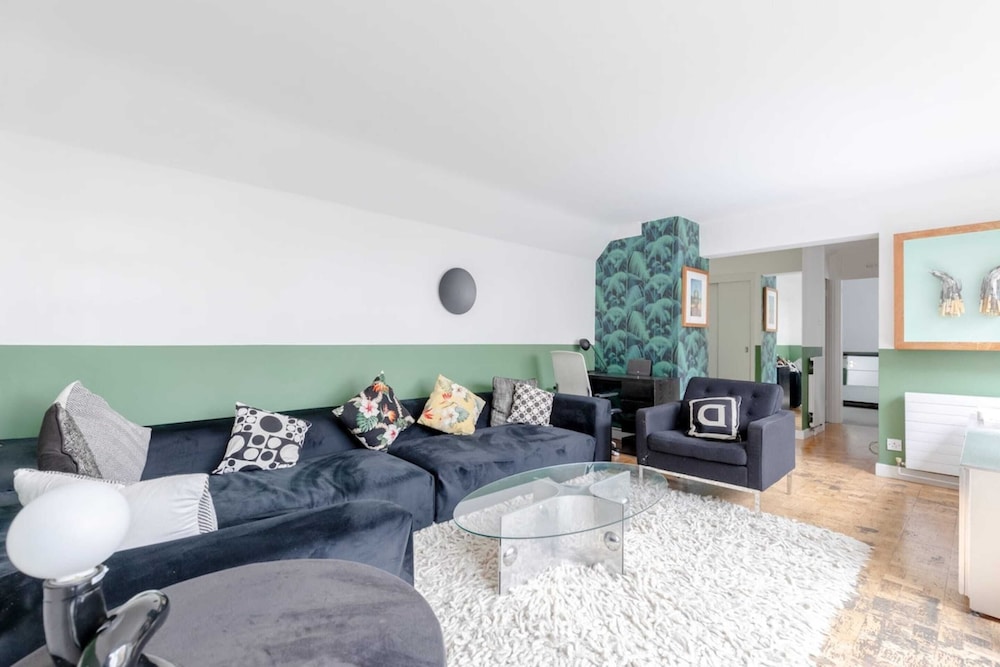 Cosy 1bedroom Flat - 2 Min Walk to Kensington Gardens!