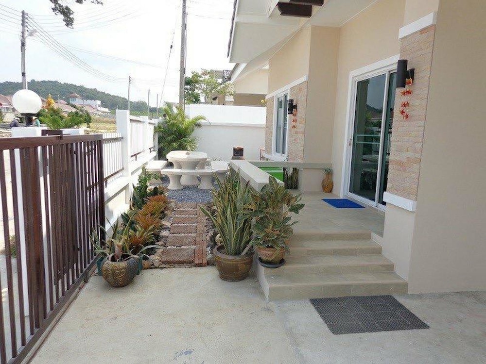 Sandy Home Sattahip